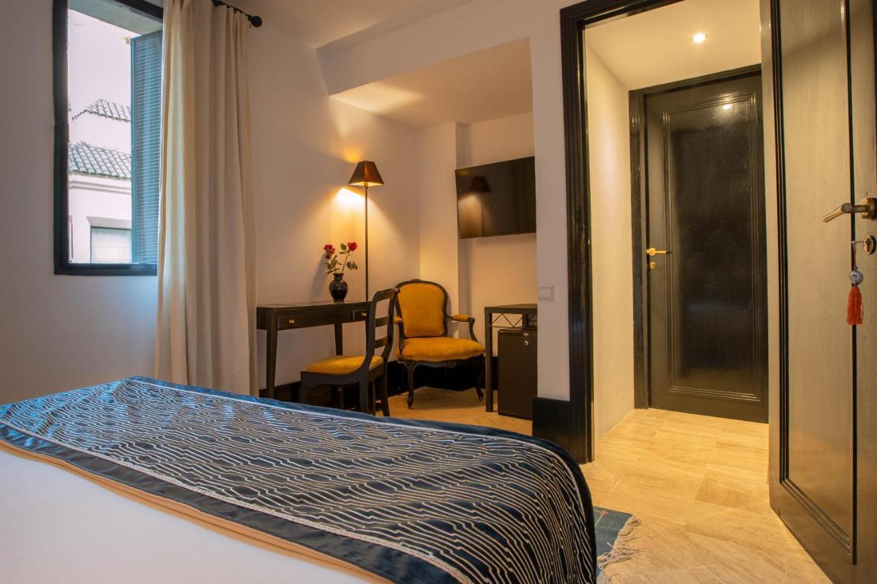 Riad & Spa Azzouz マラケシュ エクステリア 写真
