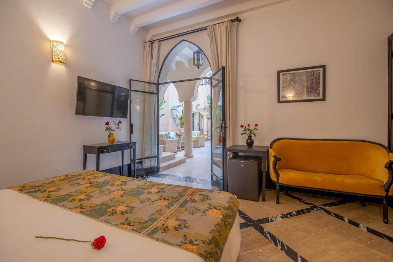 Riad & Spa Azzouz マラケシュ エクステリア 写真
