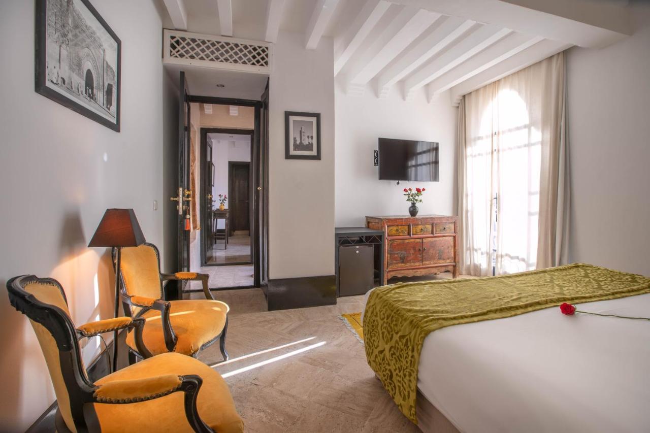 Riad & Spa Azzouz マラケシュ エクステリア 写真