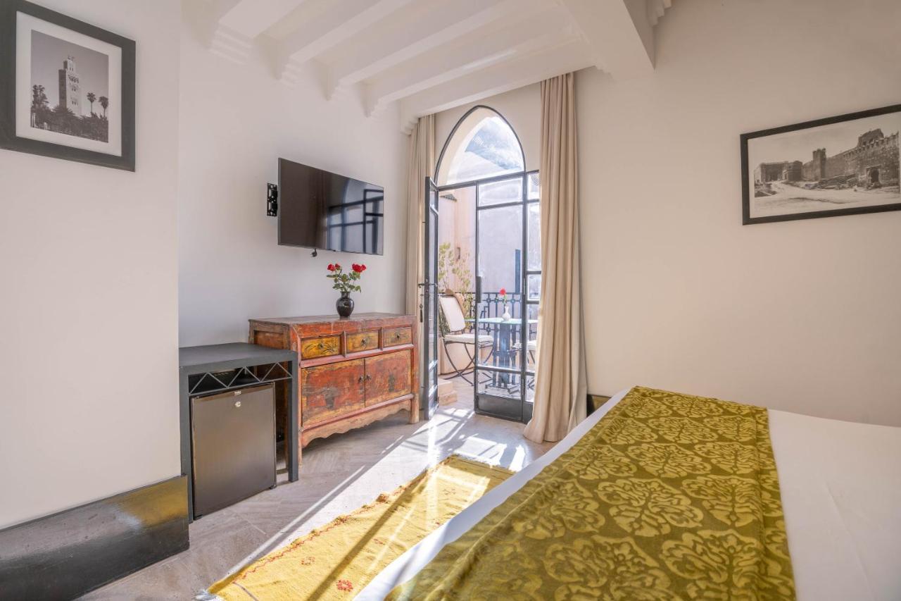 Riad & Spa Azzouz マラケシュ エクステリア 写真