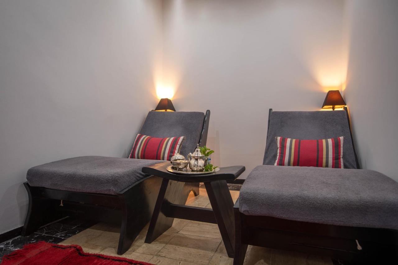 Riad & Spa Azzouz マラケシュ エクステリア 写真